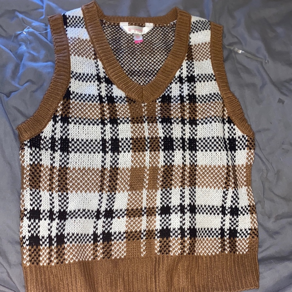 Brand new brown knitted vest